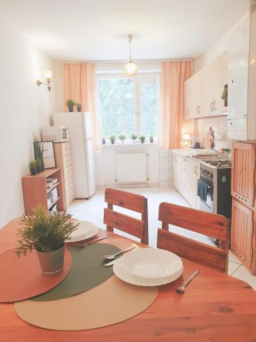 Hostello - przytulne pokoje, mieszkanie rodzinne - Accommodation - Bolesławiec