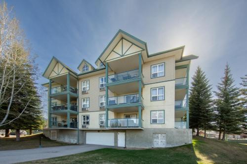 The Peaks 2 Bedroom Mountain View Condo