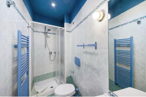 Nel blu dipinto di blu Apartment