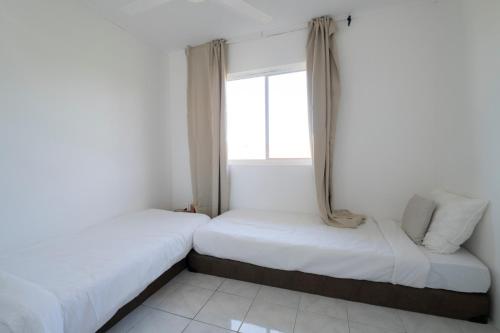 Five-Bedroom House image 1