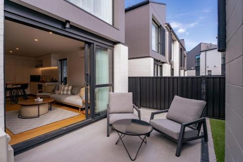 Alps and Lake Retreat Wanaka in Albert Town