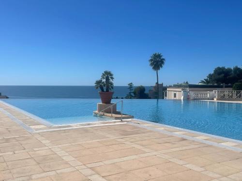 Résidence de charme avec piscine à débordement - Location saisonnière - Cannes