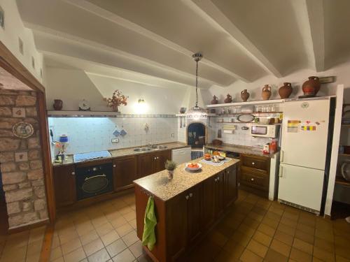 Konyha, Cal Cutxó - Nou balneari rural per la família (Cal Cutxo - Nou balneari rural per la familia) in Capafons