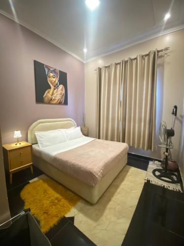 One-Bedroom Apartment image 3