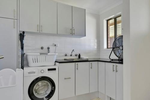 Narambla Estate - Rural Retreat, Luxe Hideaway in Clifton Grove
