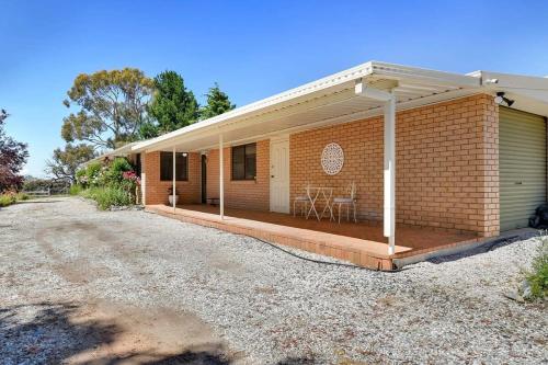 Narambla Estate - Rural Retreat, Luxe Hideaway in Clifton Grove