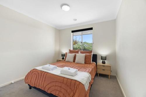 Serene Sullivan - Modern, Convenient, Pet Friendly, Orange (fotografie 4)