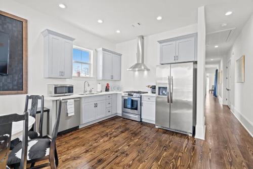 Elegant 4bd With Pool And Off Street Parking - 新奧爾良