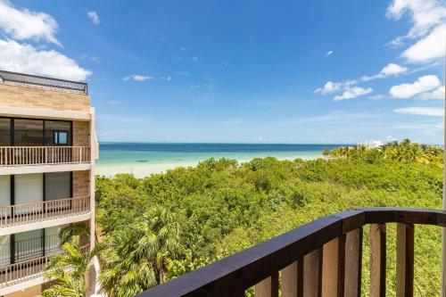 B301 2 Br Ocean View Penthouse With Private Pool