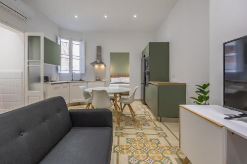 Modern luxury apt, a stone throw away to Valletta 1