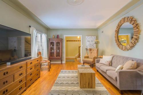 Traveler Oasis Downtown Area Spacious Home PAC in Appleton, USA