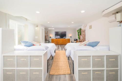 Aʟɪᴄɪᴀ Sᴛʀᴇᴇᴛ Aғғʟᴜᴇɴᴄᴇ - Luxury Home in Appleton, USA