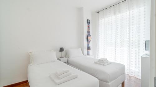 Two-Bedroom Apartment image 6