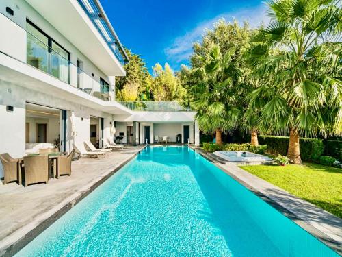 Majestic Cannes Villa, tranquil oasis - Location saisonnière - Le Cannet