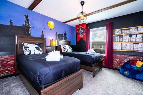 Vibrant Themed Home Prime Location Vibrant Themed Home Prime Location