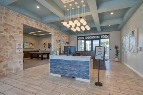 Vibrant Themed Home Prime Location Vibrant Themed Home Prime Location