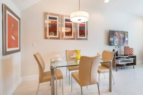 Spacious Comfortable Perfect Vacation - image 7