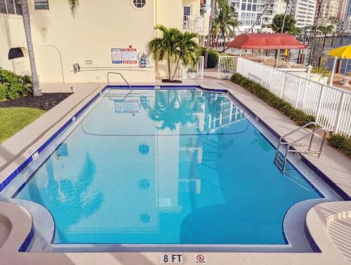 Fort Lauderdale Yacht & Beach Club 411 in Fort Lauderdale, USA