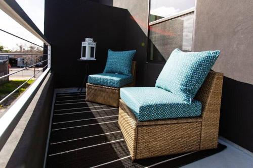 Walk 2 Restaurants & Bars-Relax on Private Patio in San Diego, USA
