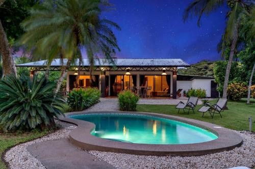 Stunning Gated Property with a Lush Garden, Wrap-Around Terrace & Private Pool, Potrero