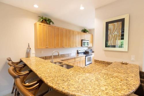 3-Bedroom 2-Bath Condo Overlooking Pool