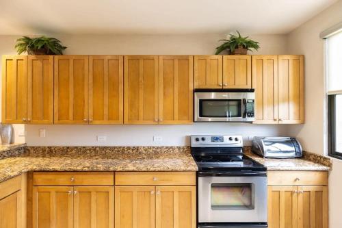 3-Bedroom 2-Bath Condo Overlooking Pool