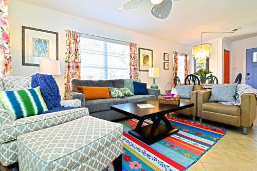 Mai Taid Beach House 1 Minute Walk to Beach in North Myrtle Beach