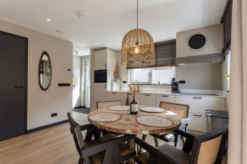  Hello Zeeland - Vakantiehuis Herenstraat 1A, Unterkunft in Domburg