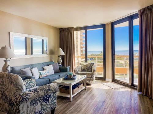 Oceanfront Dream w Outdoor and Indoor Pools in Myrtle Beach, USA