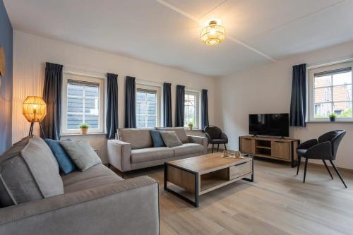 . Hello Zeeland - vakantiewoning Knuitershoek 102