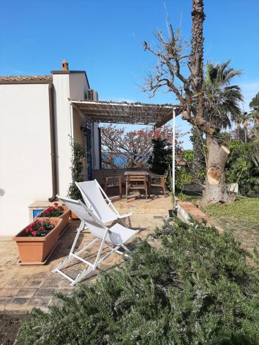 Appartamento In Villa Al Mare - Baia di Arcile