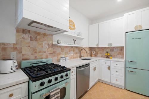 Field of Gold in Druid Hills