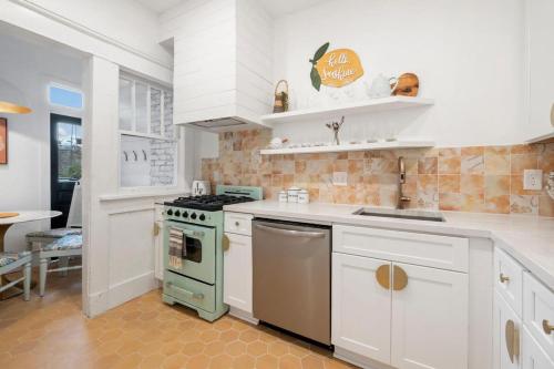 Field of Gold in Druid Hills