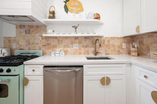 Field of Gold in Druid Hills