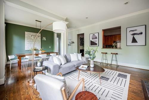 Bixby's Knees in Kirkwood