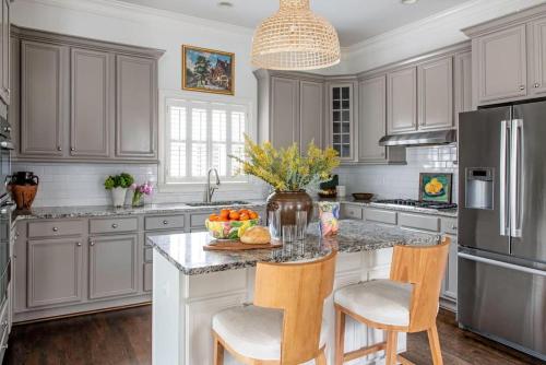Eclectic Avenue in Atlanta, USA