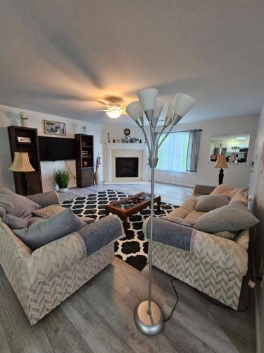 Niagara Shoreline Villa 2 in Tonawanda, USA