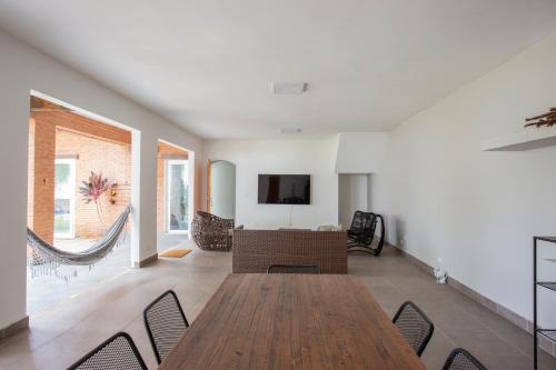 Linda Casa reformada de 4 Suítes no bairro Morumbi - pertinho do Albert Einstein (Linda Casa reformada de 4 Suites no bairro Morumbi - pertinho do Albert Einstein) in Morumbi