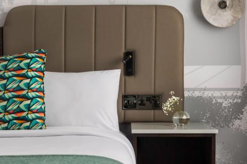 549651800 Crowne Plaza Dublin Blanchardstown by IHG