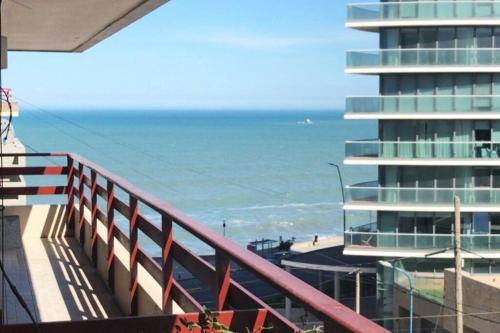 Excelente depto con vista al mar