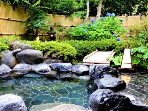 山水荘