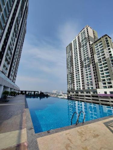 Landmark2 Spacious Studio w Wi-Fi Netflix in Cheras