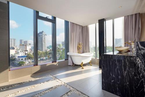 Winsuites Saigon