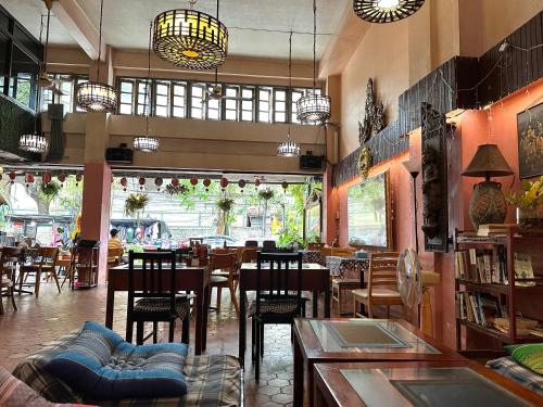 My House Guesthouse & Restaurant - 숙소 외관