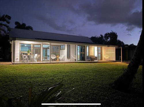 Absolute Beach front in Bushland Beach