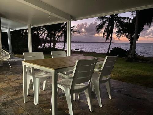 Absolute Beach front in Bushland Beach