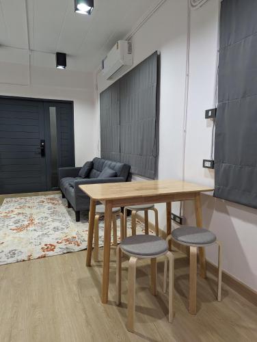 Cloud9 Hometel - Entire House 3BR 170m to BTS Private Quiet & Comfy, Bangkok (photo 4)