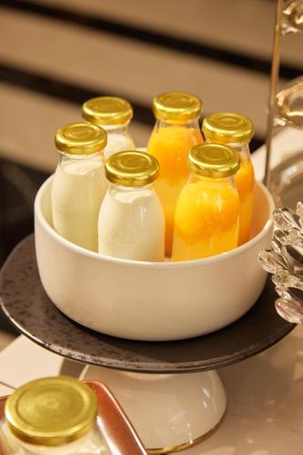 549704256 CHINO@NIMMAN Luxury Boutique Hotel