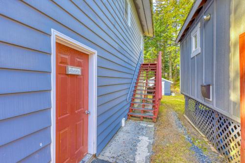 Nautical Nook 2 Bedroom Getaway with Ocean Views