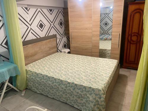 Studio Bandrélé (Studio Bandrele) in 시롱기